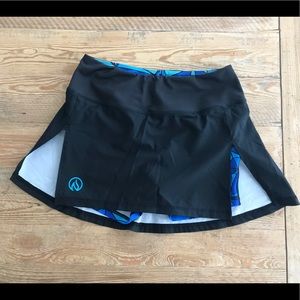 INKnBURN Women’s ISO Sports Skirt Size 2